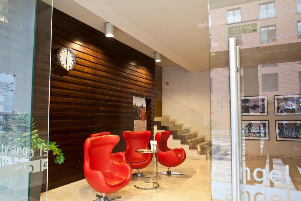 Angel City Center Krakow Aparthotel Esterno foto