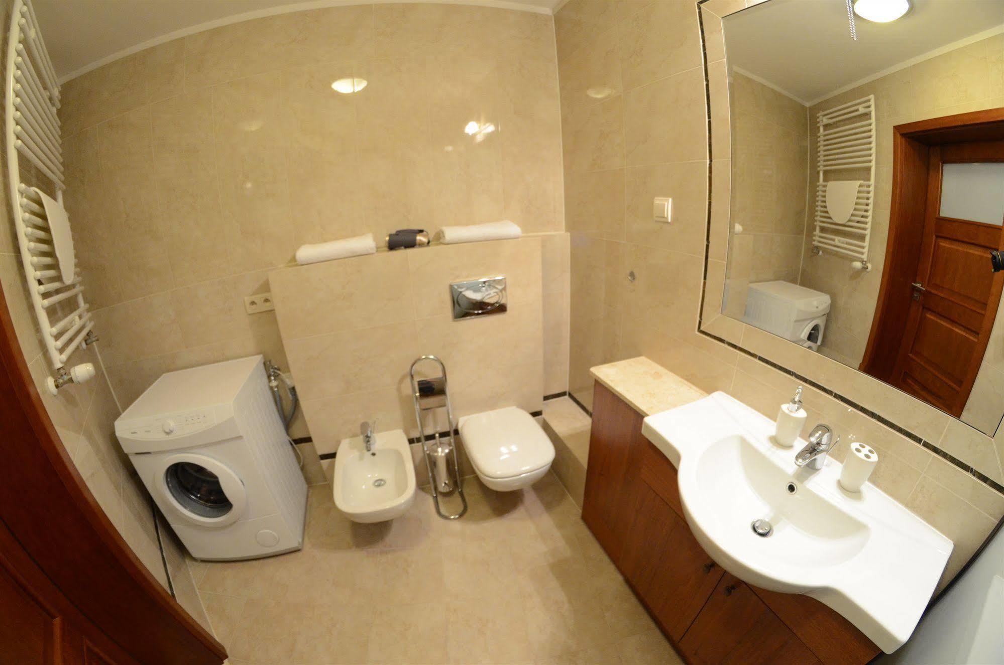 Angel City Center Krakow Aparthotel Esterno foto