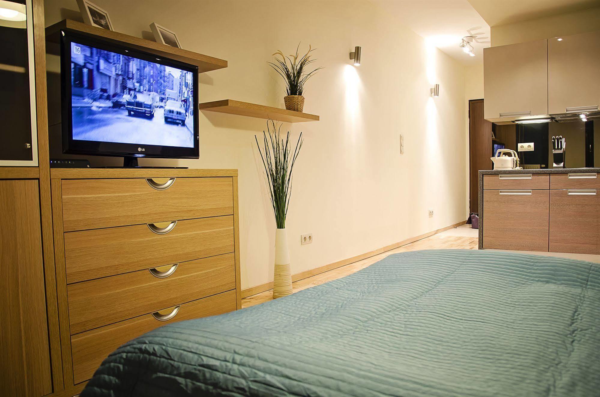 Angel City Center Krakow Aparthotel Esterno foto