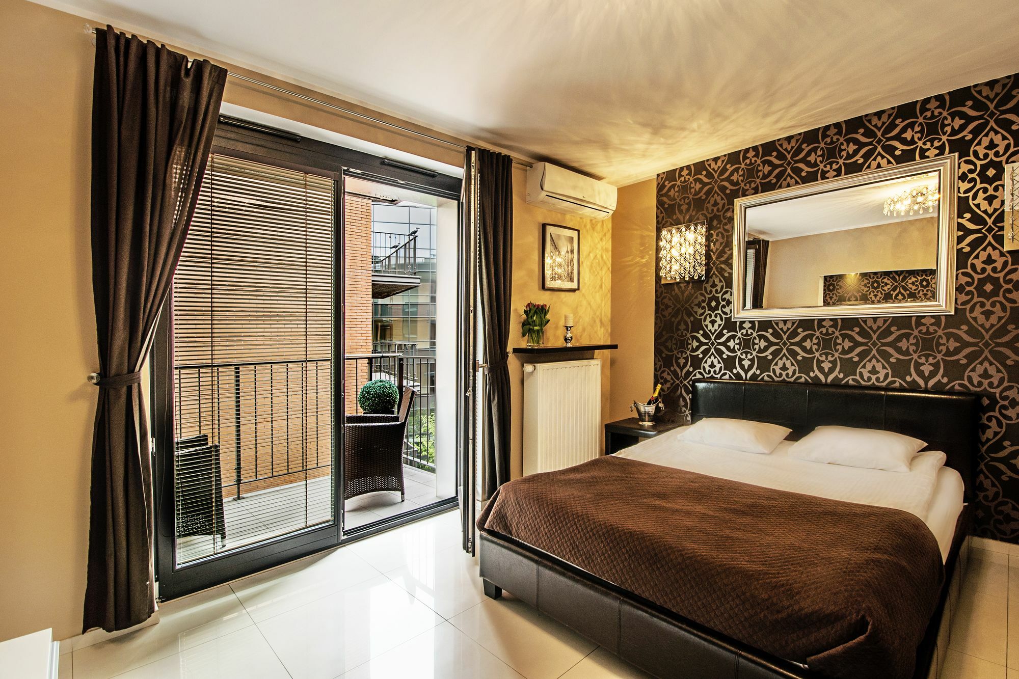 Angel City Center Krakow Aparthotel Esterno foto